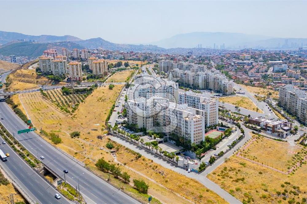 Karşıyaka Soyak Oxygen'de 1+1 Körfez Manzaralı Satılık Daire