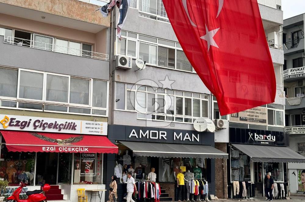 GAZİEMİR MERKEZDE LOKASYON DEĞERİ YÜKSEK DEVREN KİRALIK MAĞAZA