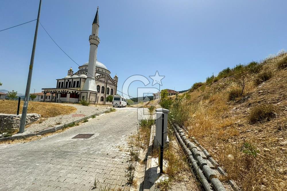 KINIK TOKİ KONUTLARINDA ALTI ADET DEPOLU DÜKKAN VE ARSASI