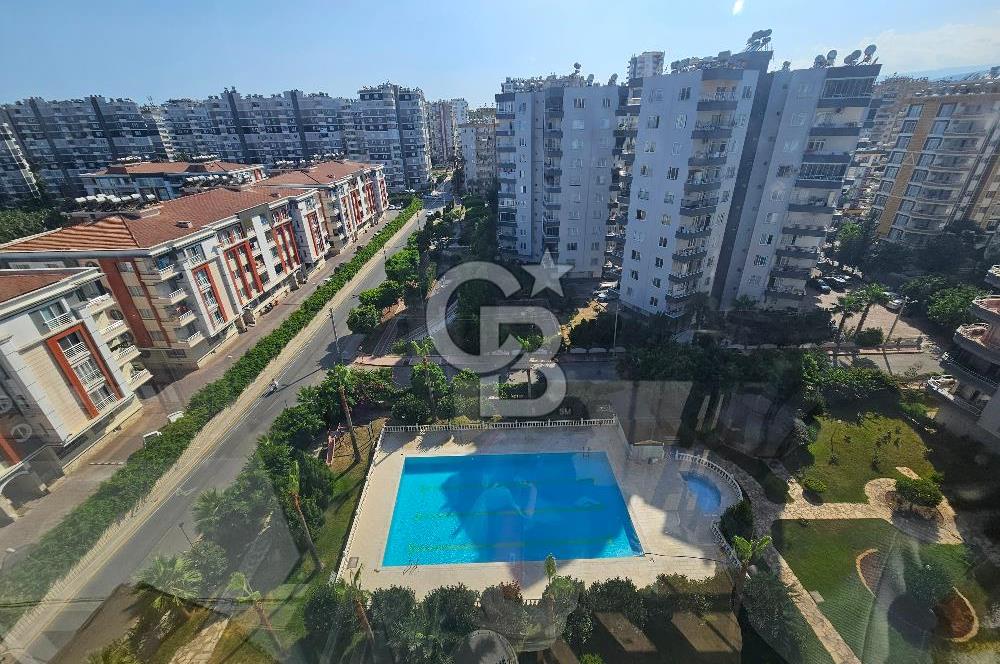 Mersin Mezitli Menderes Mah. Geniş 4+1 Yıldız Plaza Satılık,