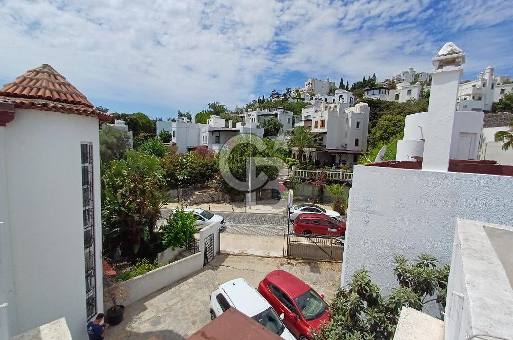 Bodrum Eskiçeşme Anayola Sıfır Havuzlu Satılık Villa-İşyeri