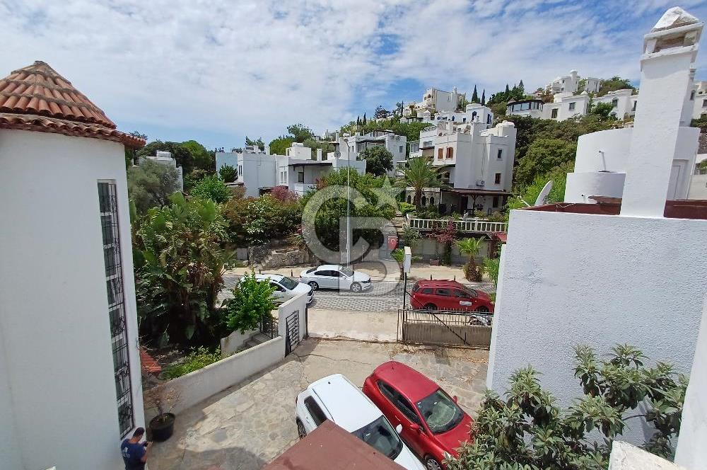 Bodrum Eskiçeşme Anayola Sıfır Havuzlu Satılık Villa-İşyeri