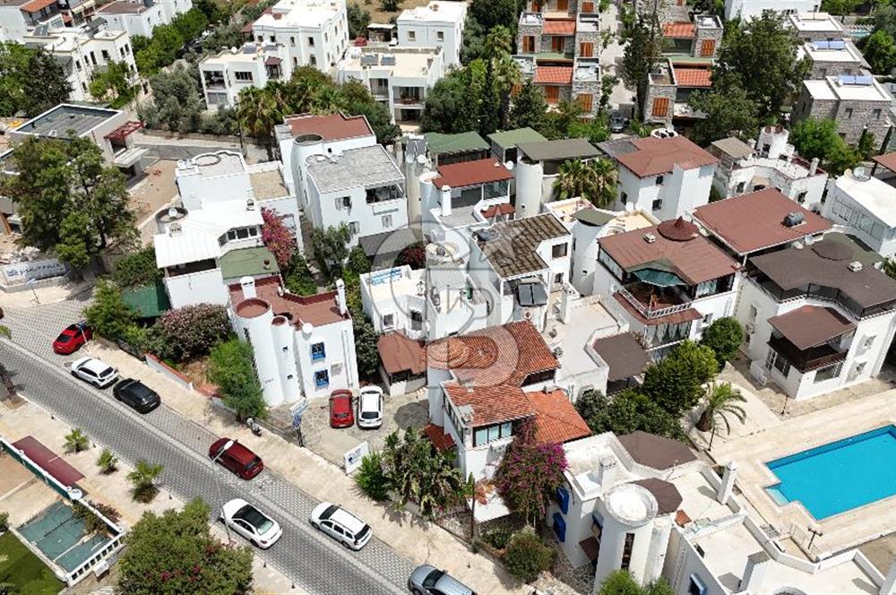 Bodrum Eskiçeşme Anayola Sıfır Havuzlu Satılık Villa-İşyeri