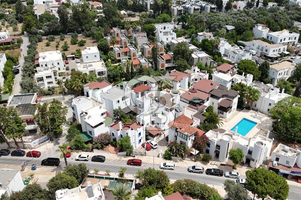 Bodrum Eskiçeşme Anayola Sıfır Havuzlu Satılık Villa-İşyeri