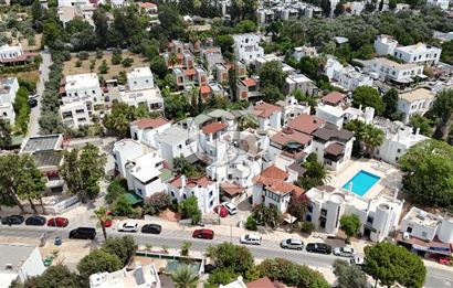 Bodrum Eskiçeşme Anayola Sıfır Havuzlu Satılık Villa-İşyeri