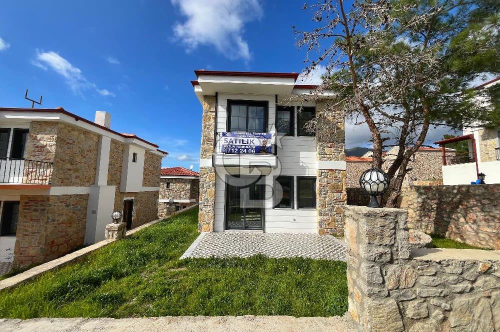 Palamutbükü-Satılık 2+1 Deniz Manzaralı Sıfır Villa Sahile 2.3km