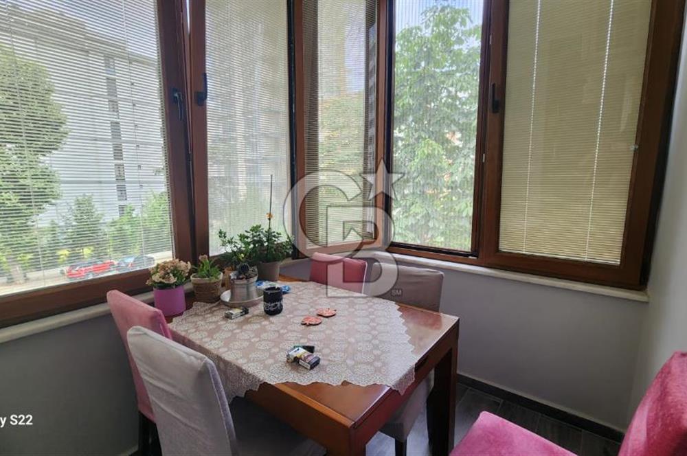 GÖZTEPE MERKEZDE DİNÇ BİNADA SATILIK 3+1 DAİRE