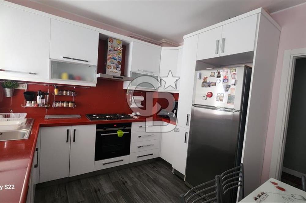 GÖZTEPE MERKEZDE DİNÇ BİNADA SATILIK 3+1 DAİRE