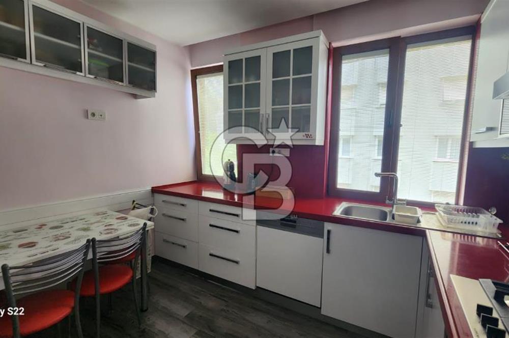 GÖZTEPE MERKEZDE DİNÇ BİNADA SATILIK 3+1 DAİRE