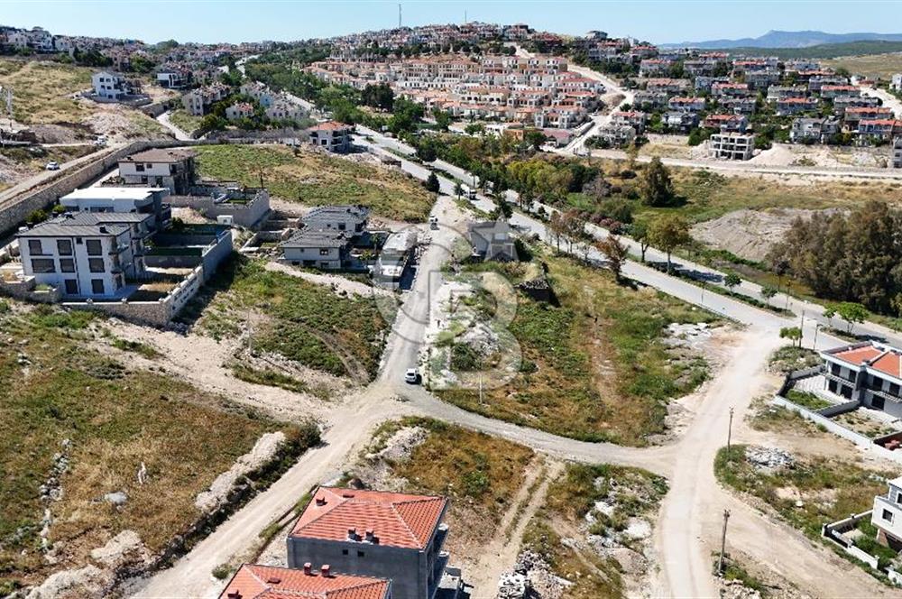 Villakent girişi Flamingo Cad.'si yakını muhteşem konumda 933 m2