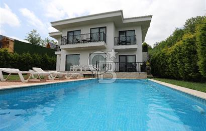 Sapanca Ünlücede Lüx villa (eşyalı müstakil ısıtmalı havuz)