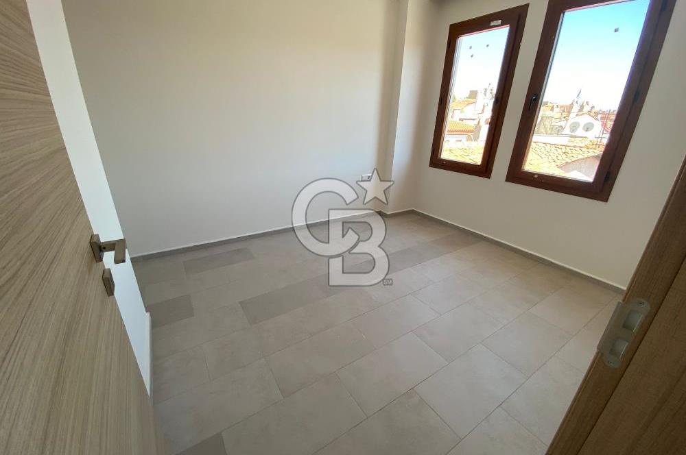 MUĞLA MERKEZDE SIFIR 1+1 BİNADA KULLANIŞLI MANZARALI KİRALIK DAİRE