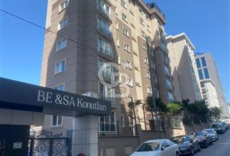 Ümraniye BE-SA Sitesinde Satılık 4+1 Balkonlu 145m2 Brüt Daire