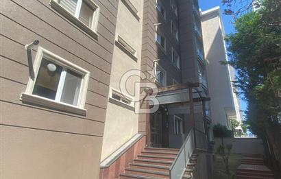 Ümraniye BE-SA Sitesinde Satılık 4+1 Balkonlu 145m2 Brüt Daire