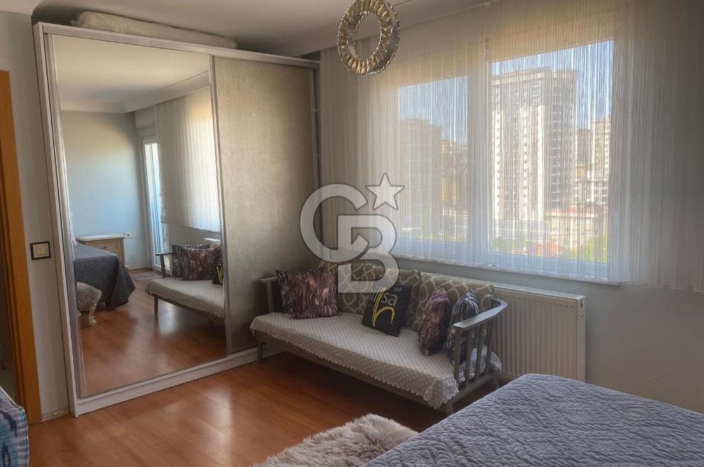 Ümraniye BE-SA Sitesinde Satılık 4+1 Balkonlu 145m2 Brüt Daire