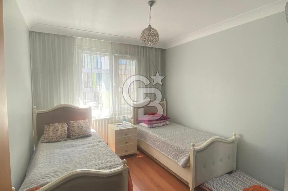 Ümraniye BE-SA Sitesinde Satılık 4+1 Balkonlu 145m2 Brüt Daire