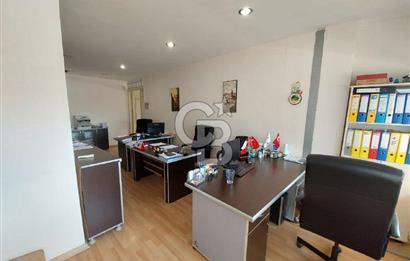 BORNOVA PİRAMİT İŞ MERKEZİNDE 4+1 SATILIK OFİS ...