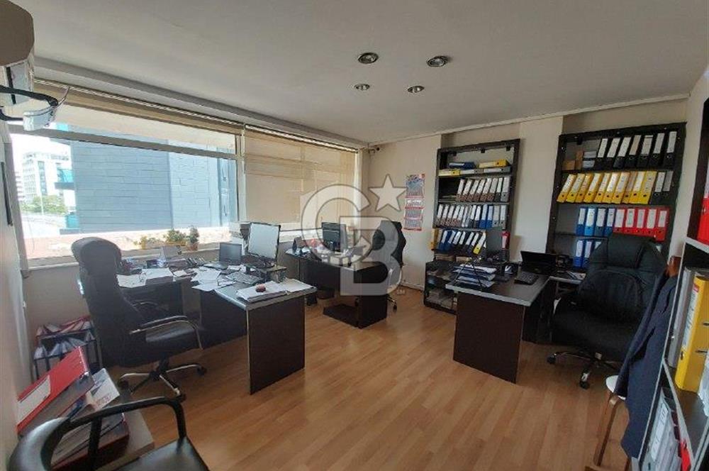 BORNOVA PİRAMİT İŞ MERKEZİNDE 4+1 SATILIK OFİS ...