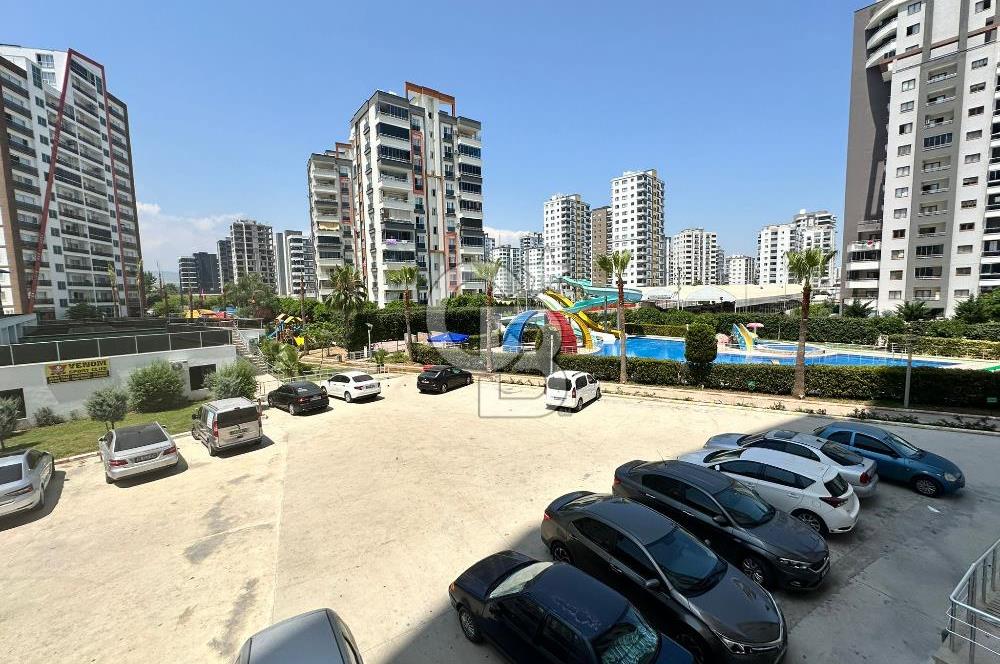 Mersin Mezitli Deniz Mah.  Batıyakası Sitesinde Aqua Parklı  Satılık  2+1 Daire 