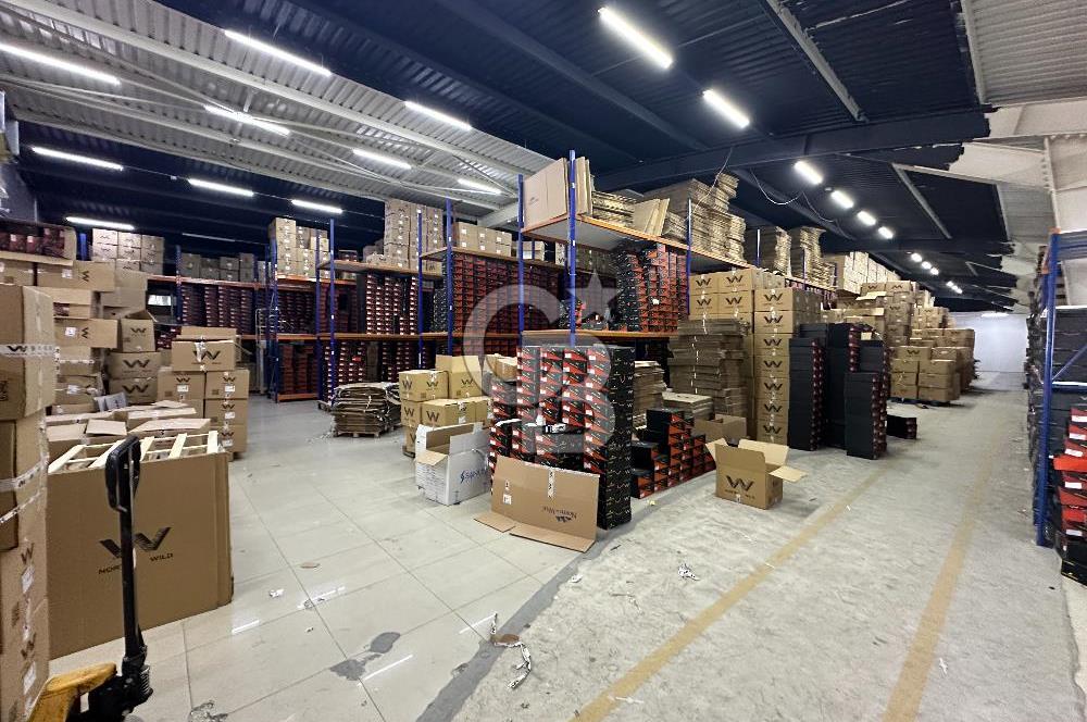 Esenyurt Otoban Kenarı 4.725m2 Kiralık Fabrika Depo