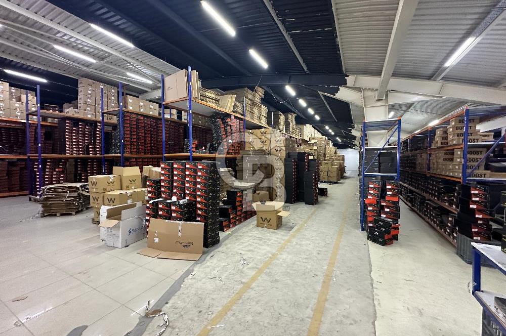 Esenyurt Otoban Kenarı 4.725m2 Kiralık Fabrika Depo