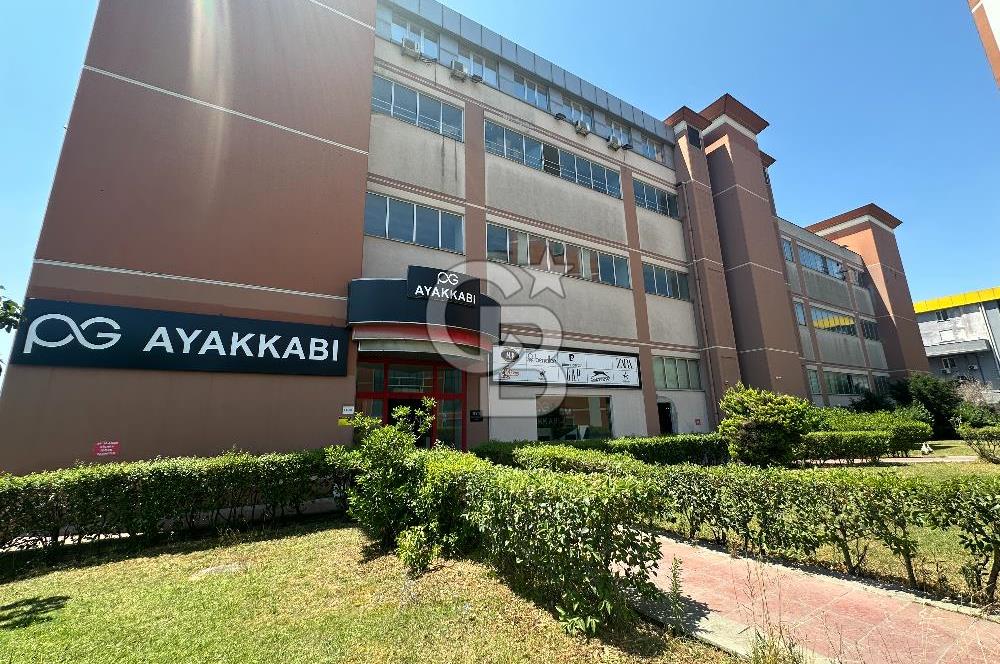 Esenyurt Otoban Kenarı 4.725m2 Kiralık Fabrika Depo