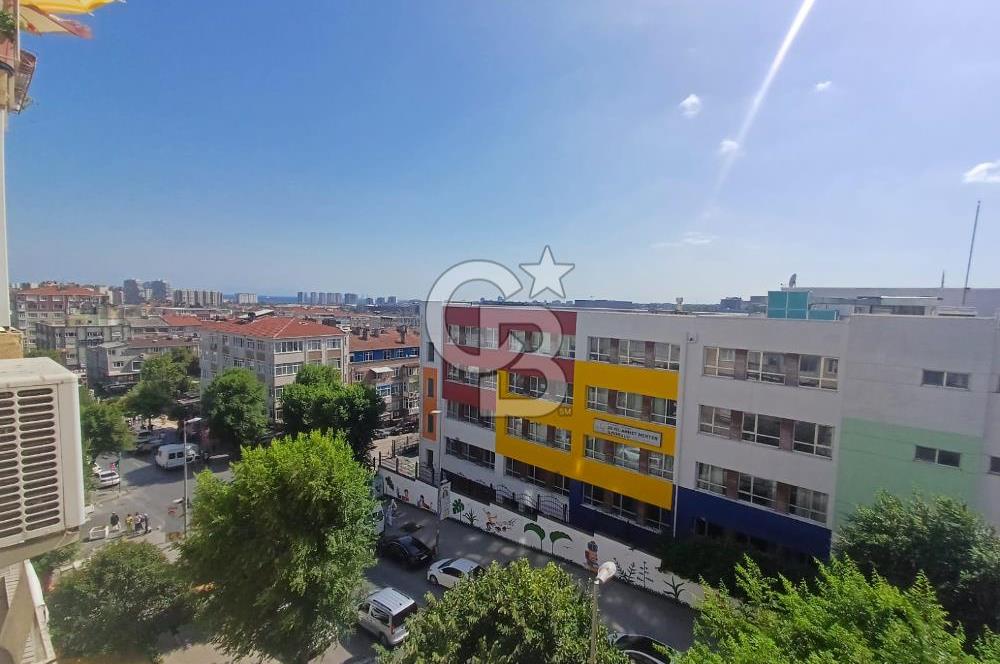 Merter Merkezde Cadde üstünde 3+1 Yatırımlık Boş Satılık Daire