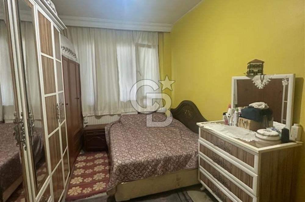 FATİHTE SATILIK 3+1 DENİZ MANZARALI DAİRE