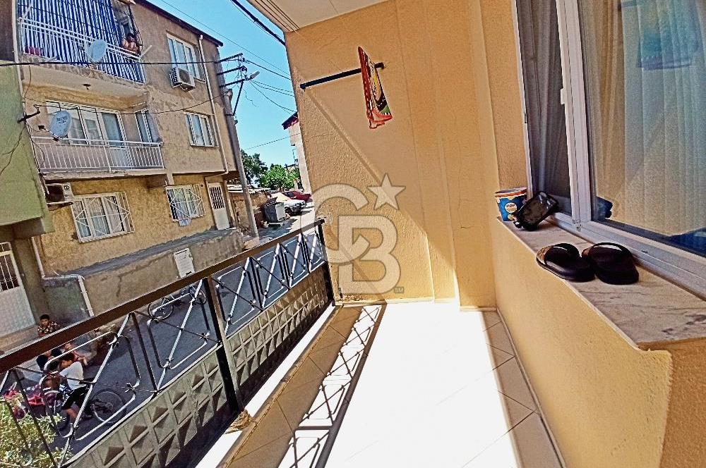 Karabağlar Satılık Komple Bina ve 120 m² Arsa 