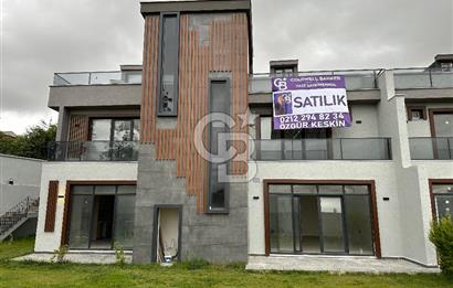 Bolluca'da Natamam Fırsat Tripleks Villa