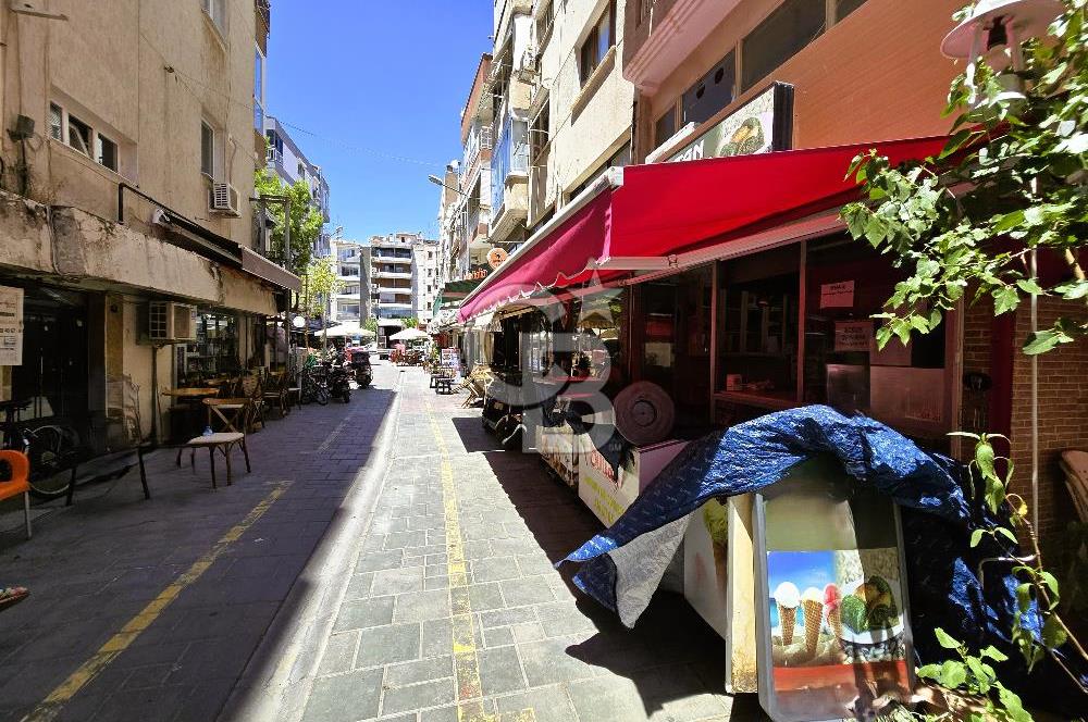 BOSTANLI'NIN MERKEZİNDE SATILIK DÜKKAN