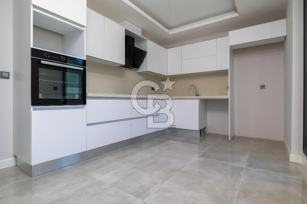 GAZİEMİR SARNIÇ OM LİFE SİTESİ SATILIK 3+1 ARA KAT DAİRE