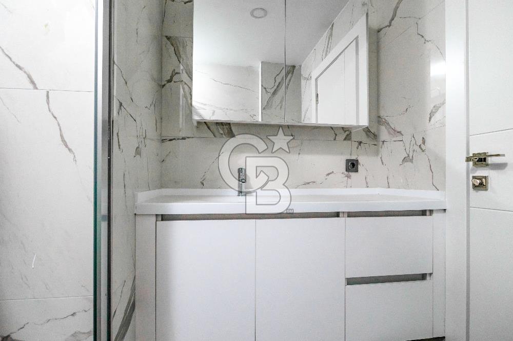 GAZİEMİR SARNIÇ OM LİFE SİTESİ SATILIK 3+1 ARA KAT DAİRE