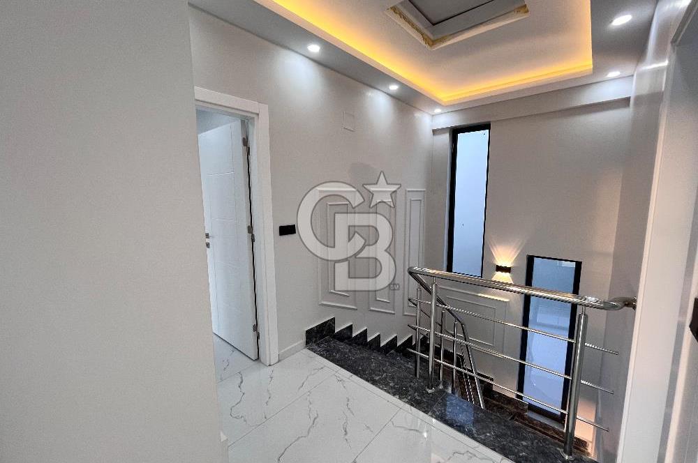 KEMALPAŞA ULUCAK 5+1 HAVUZLU TRİPLEX VİLLA