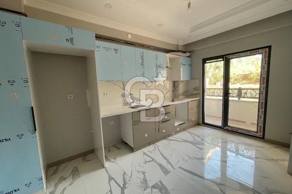 KOCAELİ BAŞİKELE'DE SATILIK BAHÇE KULLANIM ALANLI  2+1 DAİRE