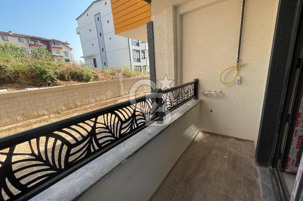 KOCAELİ BAŞİKELE'DE SATILIK BAHÇE KULLANIM ALANLI  2+1 DAİRE