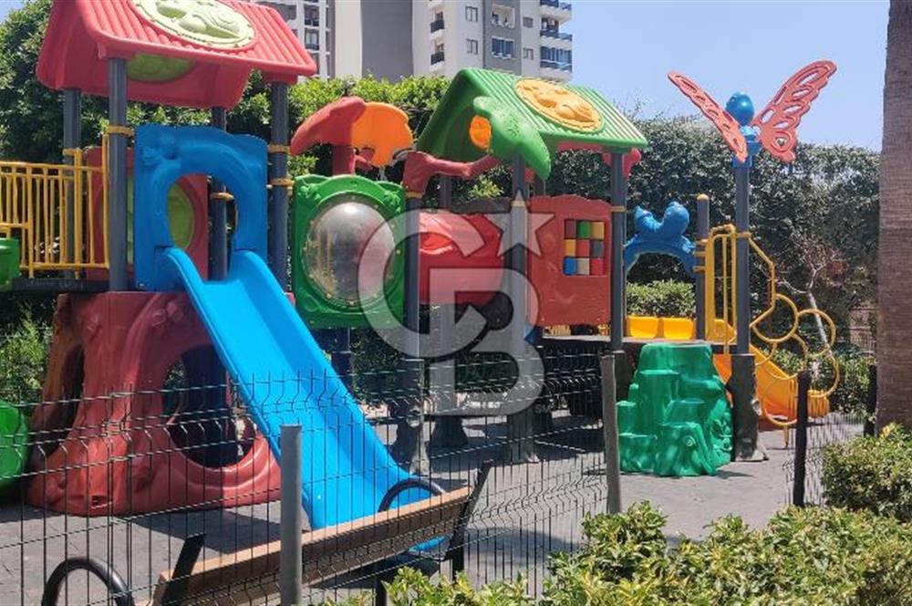 Mersin Mezitli Deniz Mah.  Batıyakası Sitesinde Aqua Parklı  Satılık  2+1 Daire 