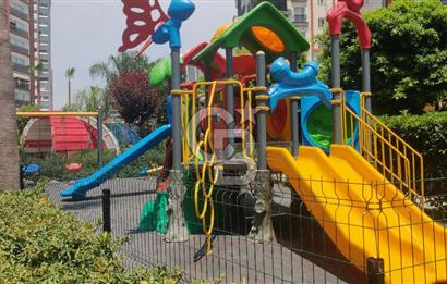 Mersin Mezitli Deniz Mah.  Batıyakası Sitesinde Aqua Parklı  Satılık  2+1 Daire 