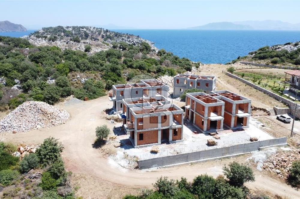 Datça Emecik'te Kendi Koyu Olan Bir Projeden 112m² Satılık Villa