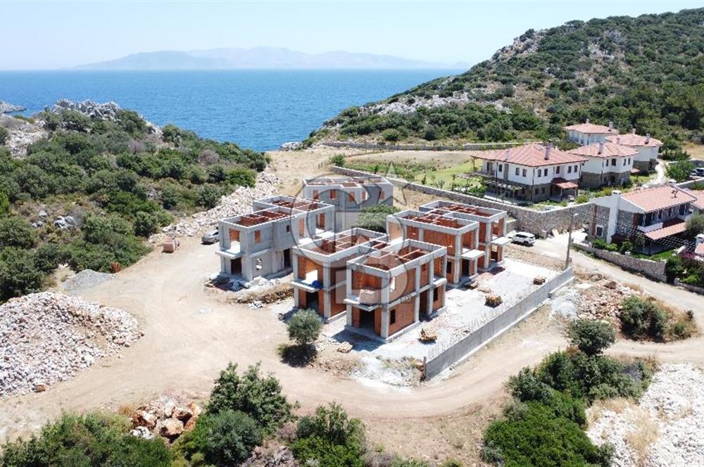 Datça Emecik'te Kendi Koyu Olan Bir Projeden 112m² Satılık Villa