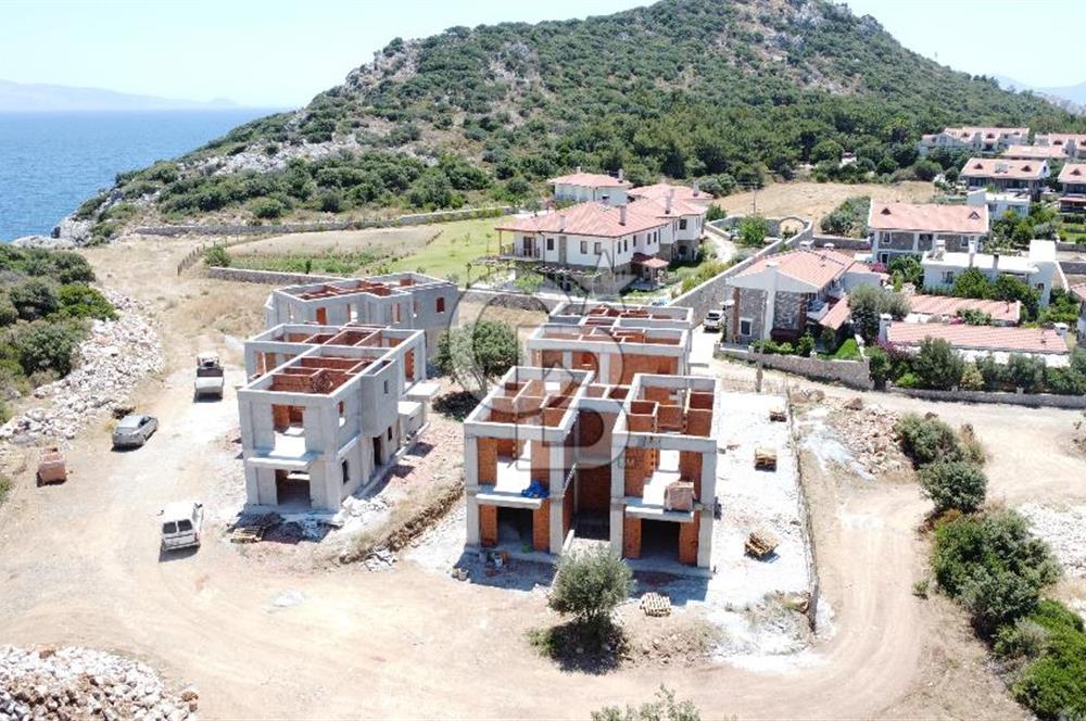 Datça Emecik'te Kendi Koyu Olan Bir Projeden 112m² Satılık Villa