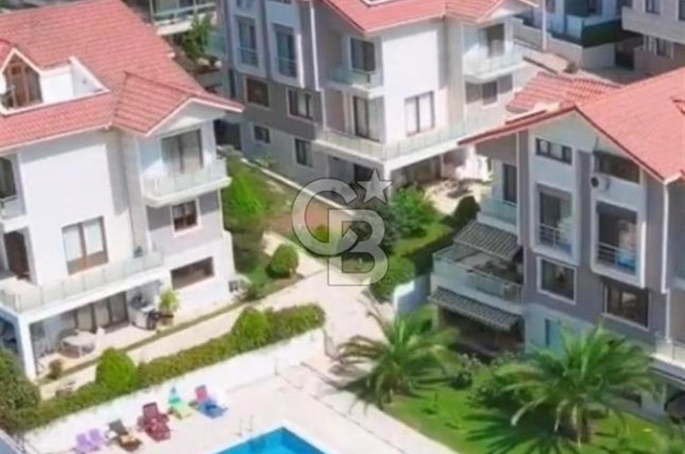 KOCAELİ, DARICA,BAYRAMOĞLU SİTE İÇİ, SATILIK 5+2 HAVUZLU VİLLA