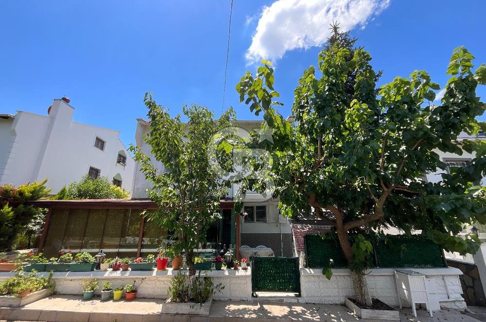 Silivri mimkent profesörler sitesi 6+1 Eşyalı Satılık Villa