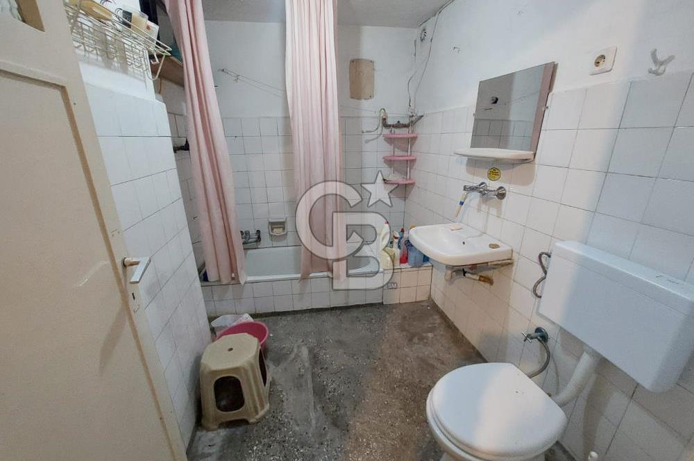 İZMİR KARABAĞLAR YEŞİLYURT MAHALLESİ SATILIK 3+1 DAİRE