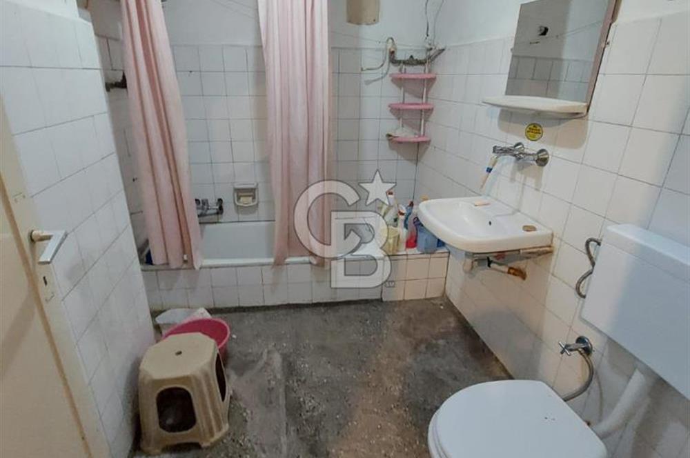 İZMİR KARABAĞLAR YEŞİLYURT MAHALLESİ SATILIK 3+1 DAİRE