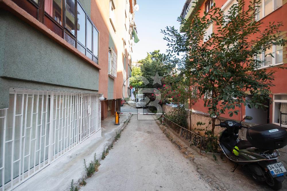 Kadıköy Hasanpaşa Satılık 2+1 Arakat Daire