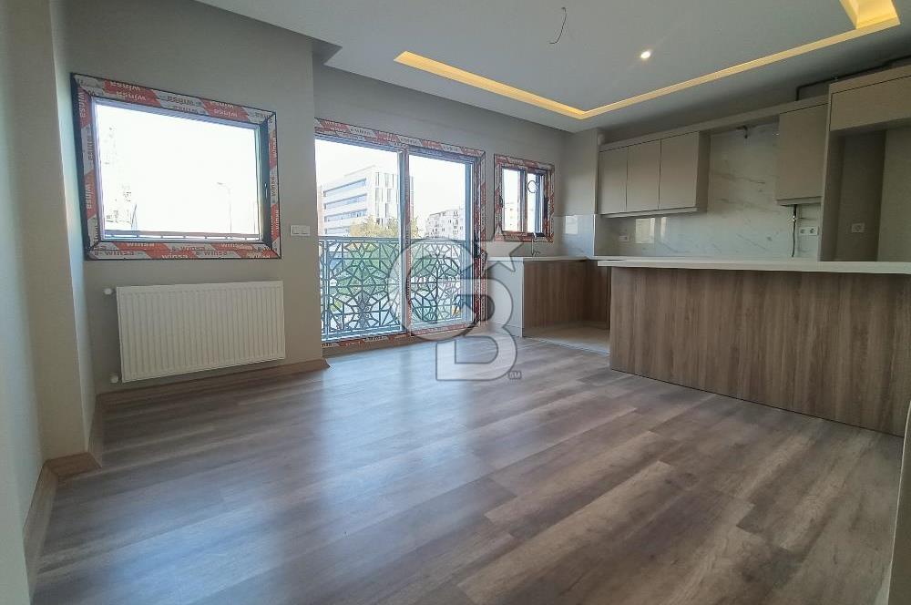 ALAYBEY TERSANE'DE YENİ BİNA DA DENİZ MANZARALI 2+1 SATILIK DAİRE