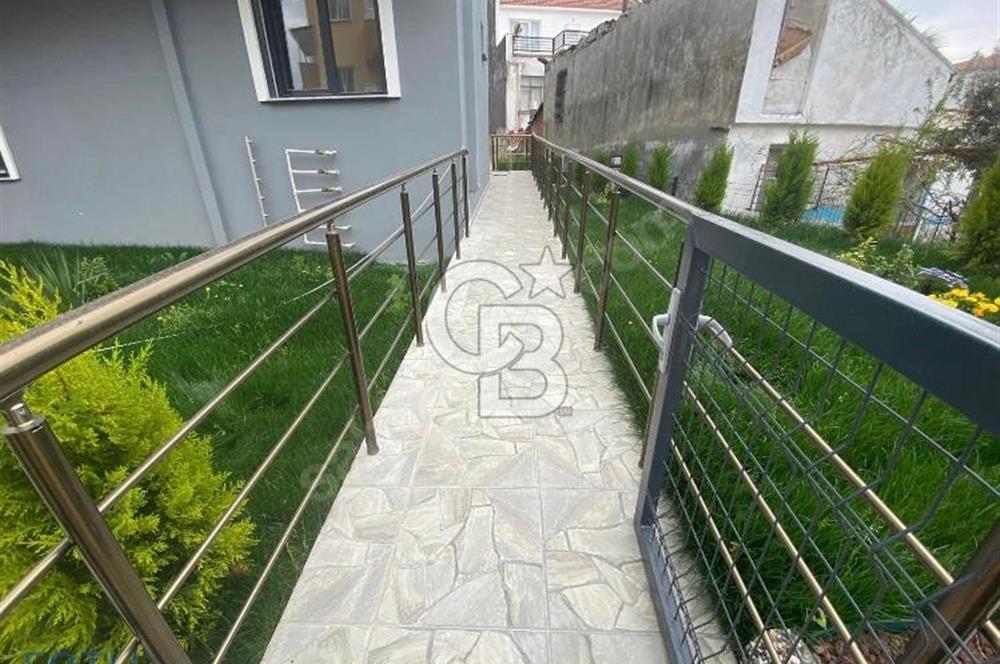 İzmir Dikili Çandarlıda 2+1 açık mutfak satılık daire