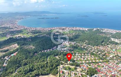 İzmir Urla'da Muhteşem Müstakil Cennet Köşesi Satılık Villa