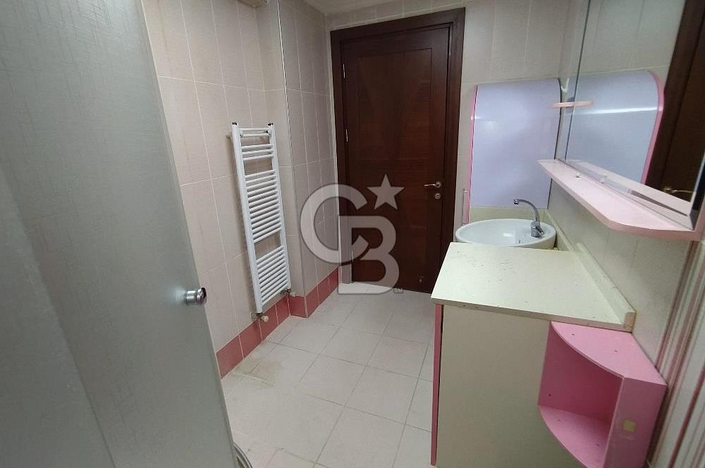 BORNOVA EVKA 3 TE SATILIK DAİRE